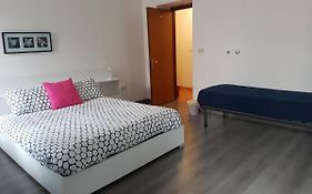 B&B Porto Vecchio ROOMS - Stazione Centrale Trieste